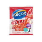 jugo arcor sobre frutilla