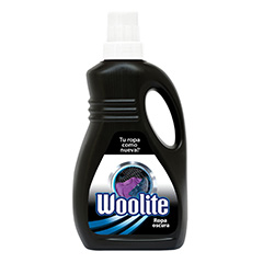 WOOLITE P/MAQUINA NEGRO  1 L